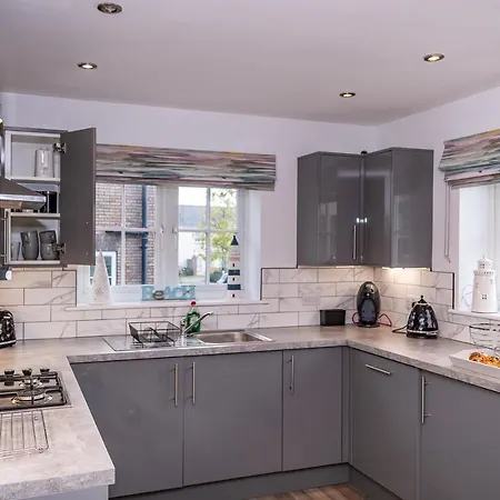 Rockpool The Bay Filey, 3 Bed Sleeps 6 Dog Friendly Filey